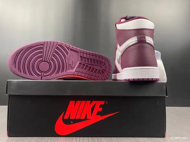 Bordeaux Jordan High 1 OG Air 555088-611 0616